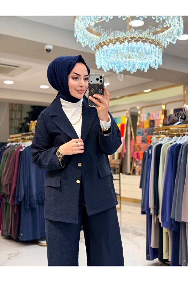 250369-1 طقم سترة وبنطلون كاجوال باللون الأزرق الداكن