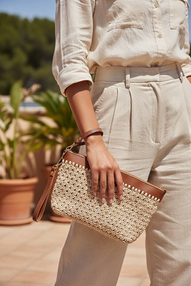 Women's Leather Detailed Hand-Knitted Hand Strap Clutch Bag