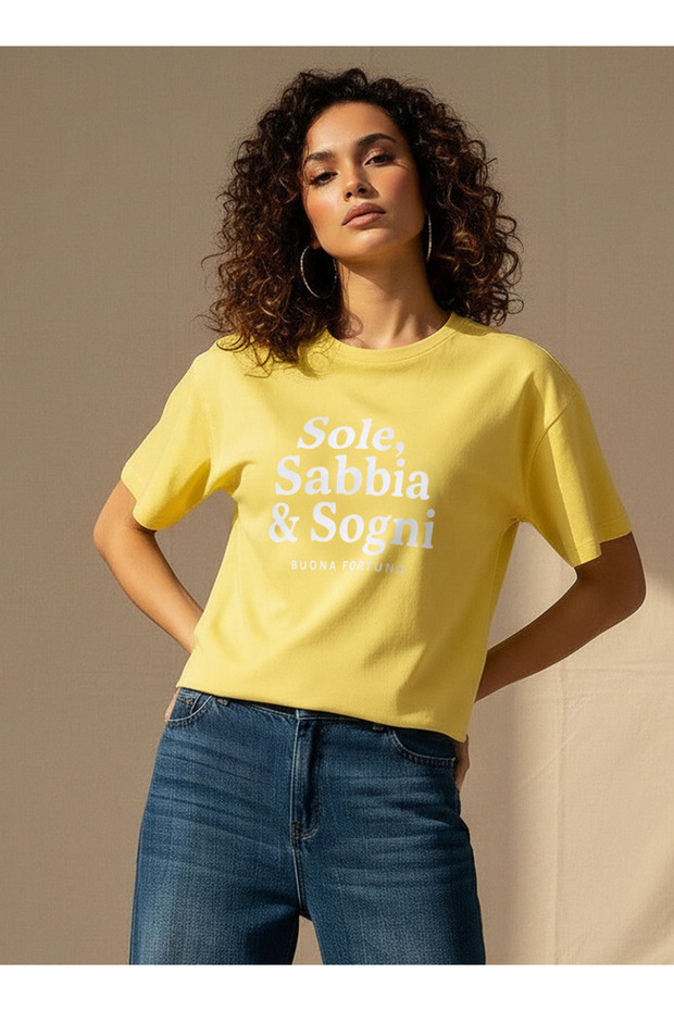 SLIGHTLY OVERSIZED GRAPHIC TEE
