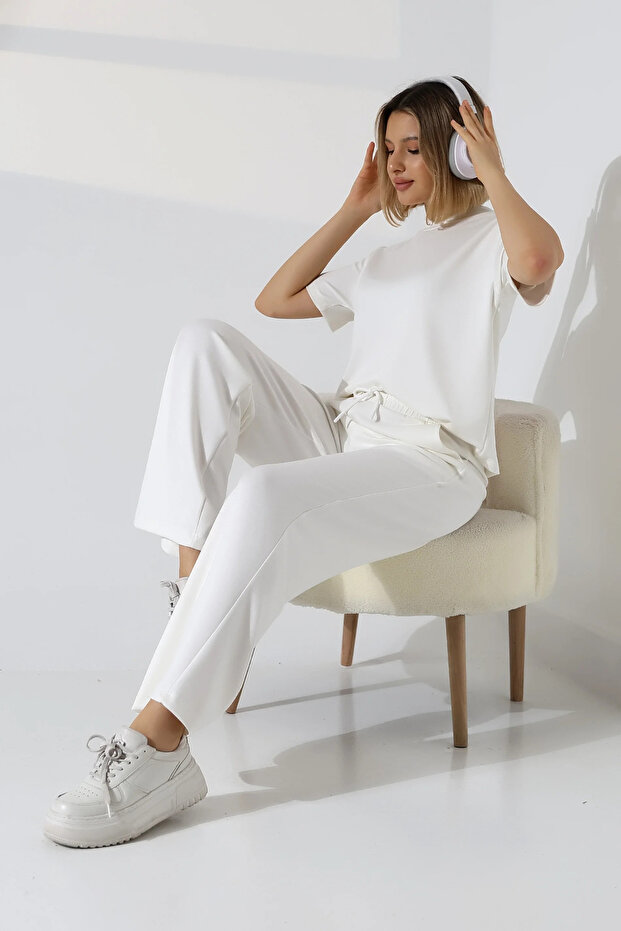 Basic Women's Soft Textured Casual Top and Bottom Set