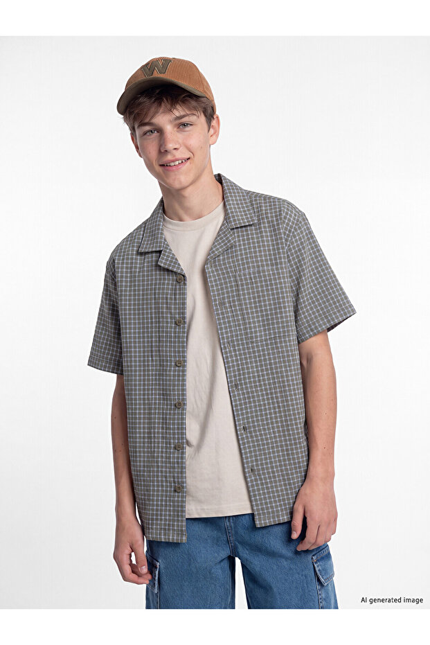 Nevavm Plaid Short Sleeve Boys' Shirt with Difference