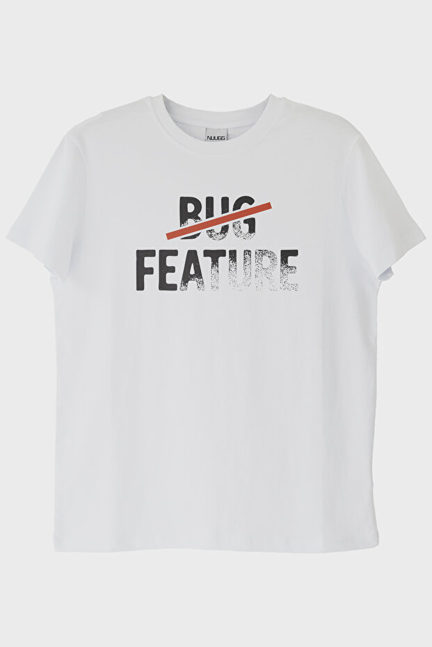 تي شيرت أبيض بتصميم Bug Feature