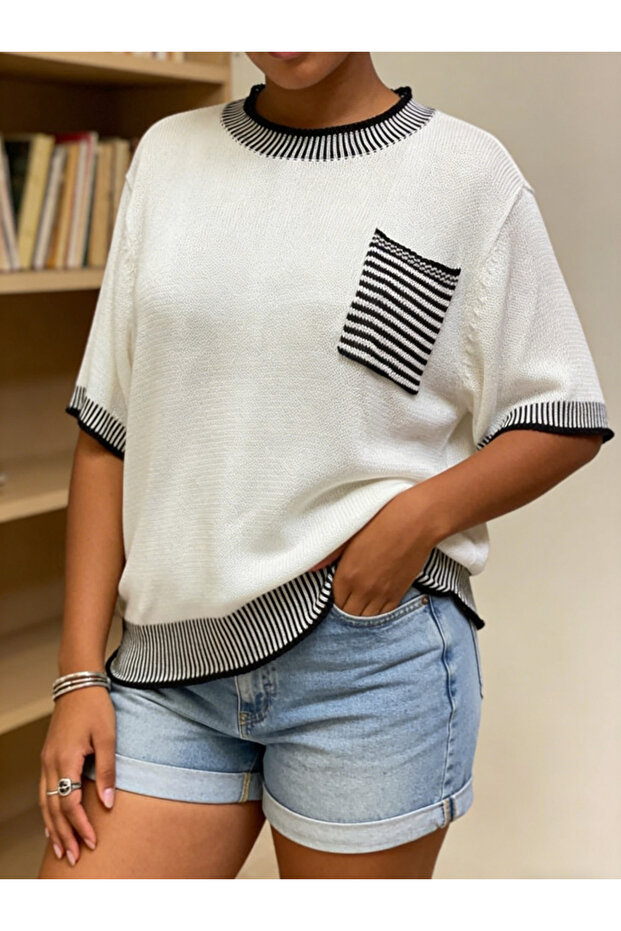 Plus Size Striped Trim Knit Top