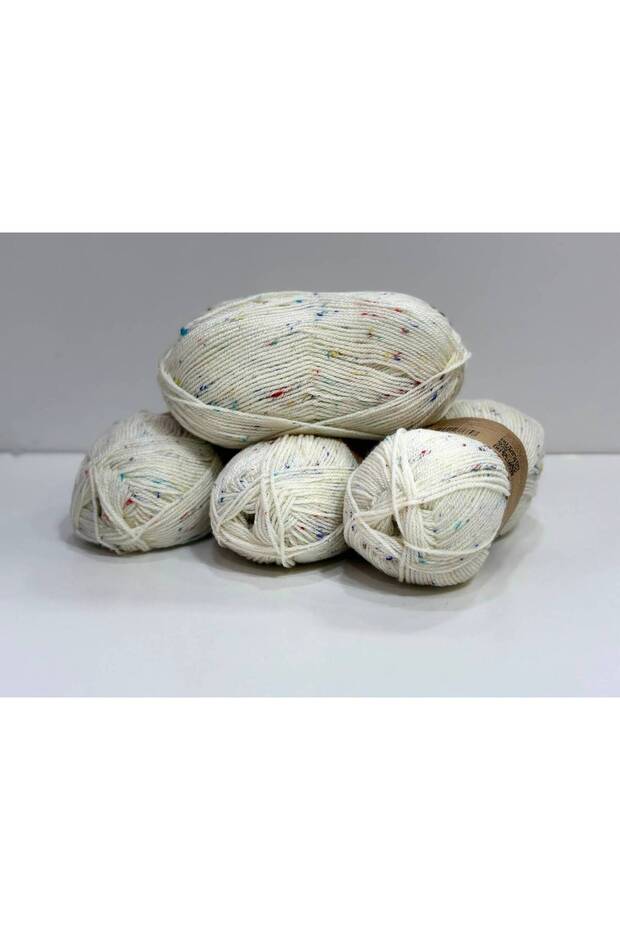 Export Surplus Spotted Baby Knitting Yarn - 400Gr - White