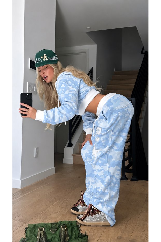Camouflage Pattern 3 Thread Trend Tracksuit Crop Top and Bottom Set 2 Piece Set
