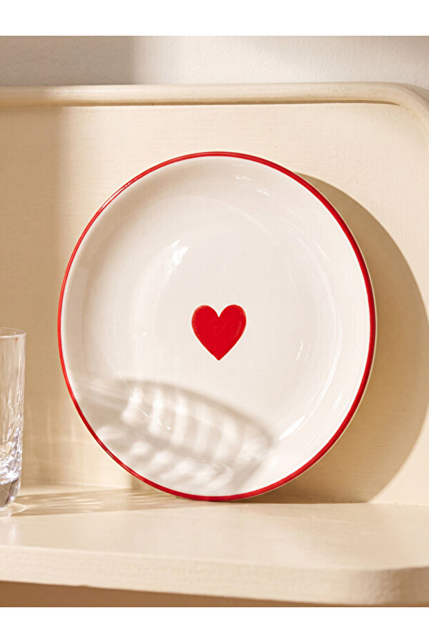 Esvab • Modern & Distinctive Heart Embroidered Ceramic Cake Plate 16 cm