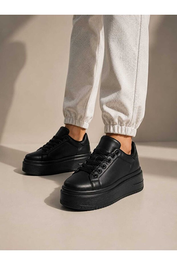 Women's 5 cm Heeled, Thick Platform Sole, Stylish, Lace-Up Sneaker