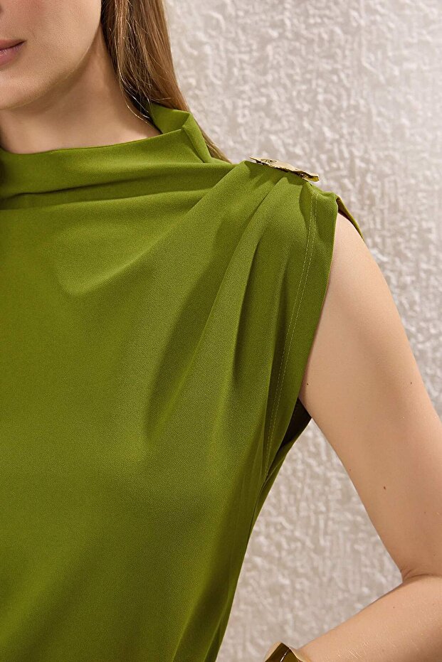 Yağ Yeşili Fitted/Vücuda Oturan Aksesuar Detaylı Drapeli Esnek Örme Bluz TWOSS25BZ00044 - 3