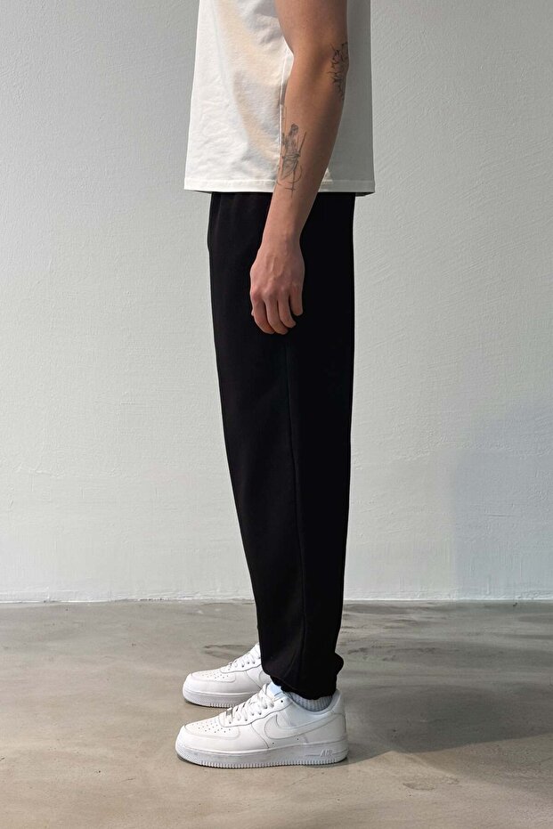 Basic Jogger Sweatpants - 2