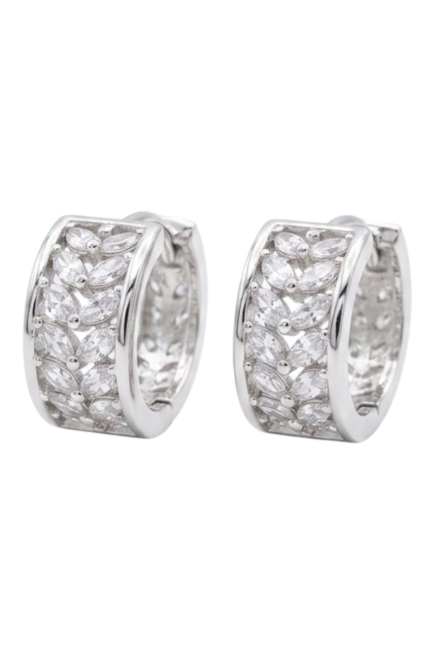 Diva Charm Minimalist Motif Design Earrings
