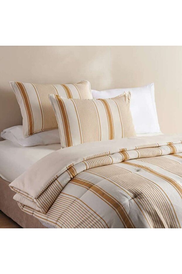 Woven Dreams Lane 3-piece Queen Comforter Set 200x240cm- Ochre