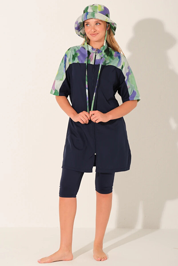 26713 Women's Short Sleeve Semi-Closed Swimsuit