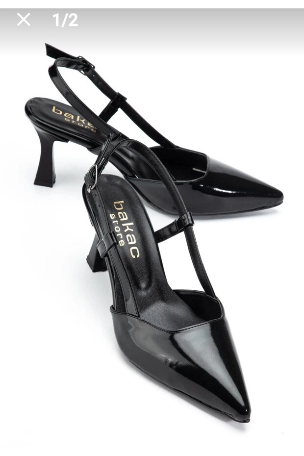 Hoost Black Patent Leather Heeled Shoes