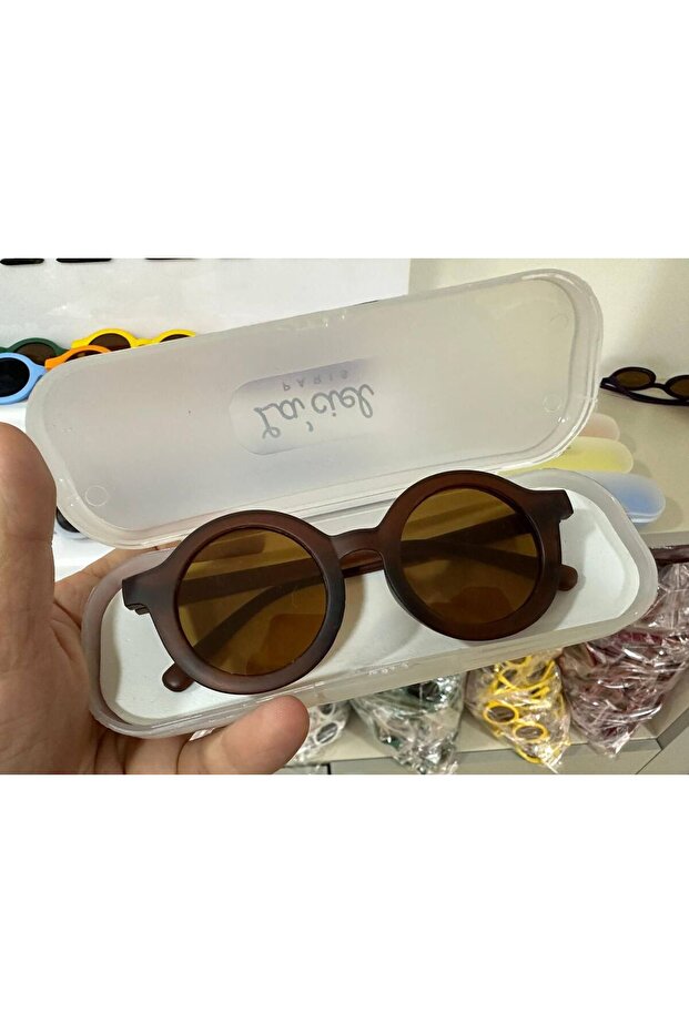 Unisex Children's Black Matte Body Round Frame Sunglasses (with Protective Case)