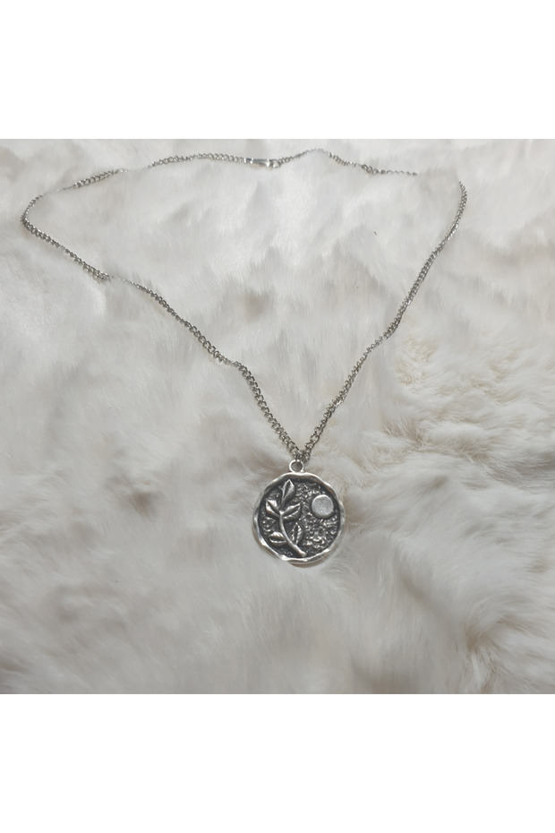 Round Silver Color Necklace with Aurora Leaf and Sun Figures