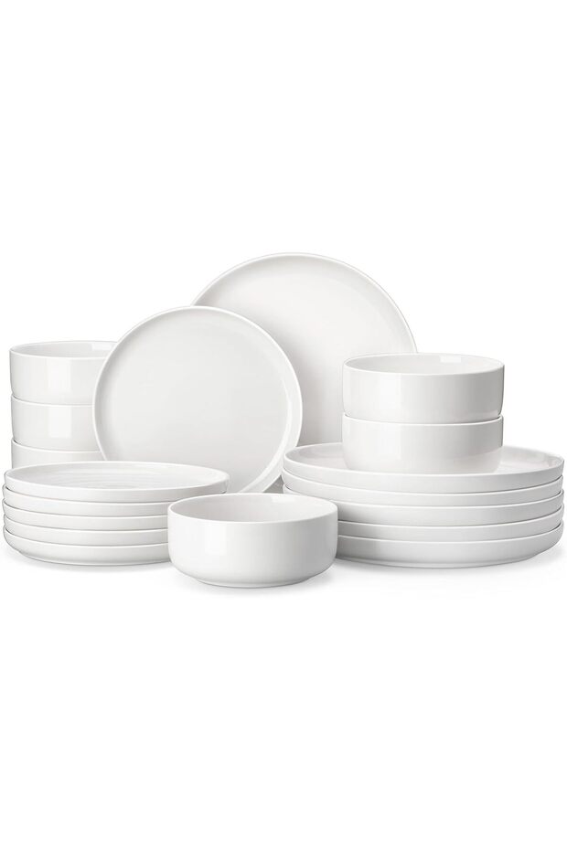 18 Pieces Porcelain Dinnerware Set, Chip Resistant Ceramic Dish Set, Service for 6, White, Series LUNA