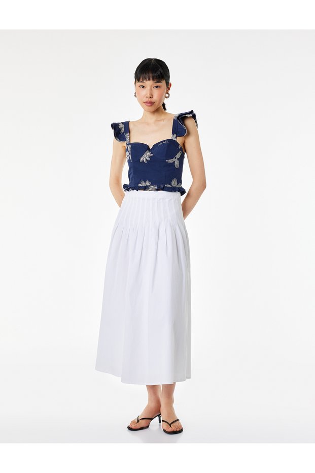 Cotton Embroidery Detailed Sleeveless Sweetheart Neck Poplin Crop Blouse