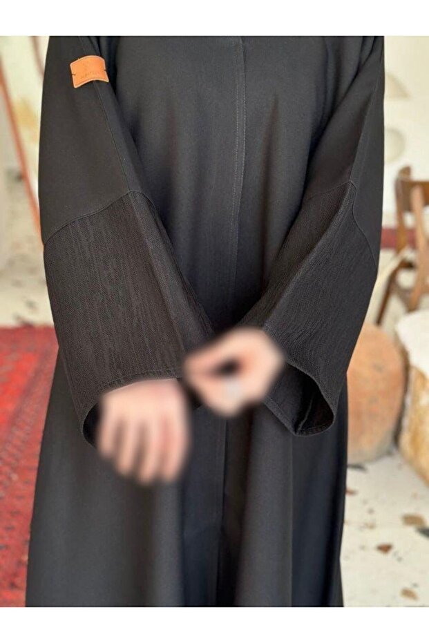 عباية روش, عباية بنقش كلاسيكي فاخر