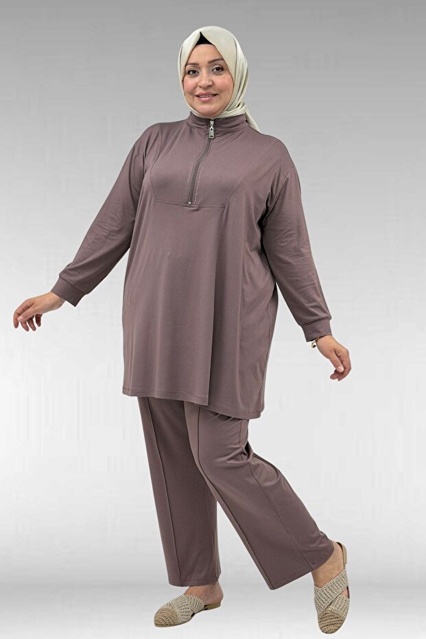 67014 Plus Size Combed Cotton Suit with Pieced Collar and Zippered Trousers - Mink