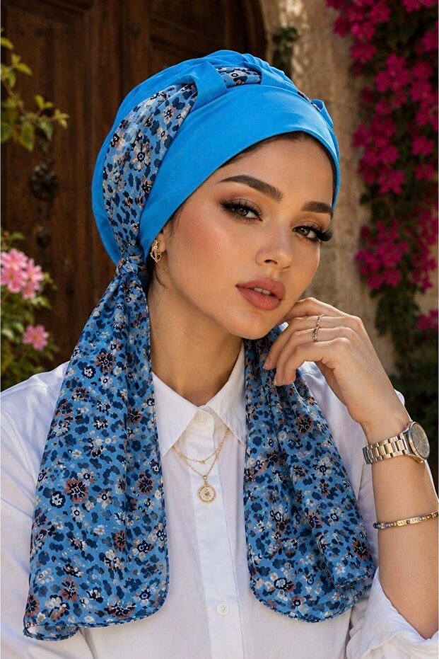 قبعة وشاح بنمط زهور باللونين الفيروزي والأسود