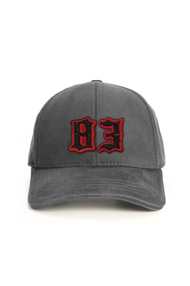 قبعة بيسبول رقم 83
