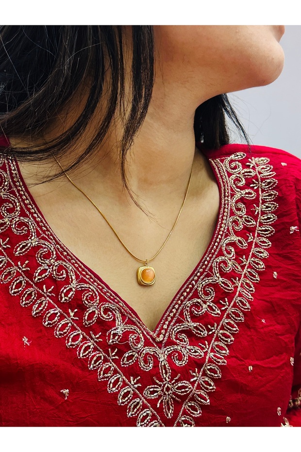 Minimal Neckchain