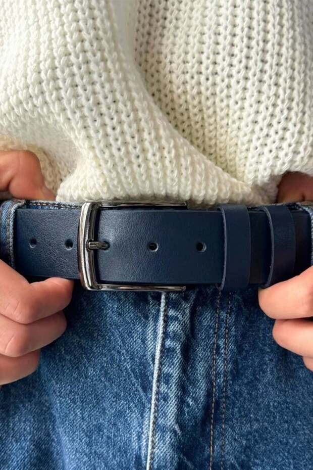 حزام جلدي أساسي