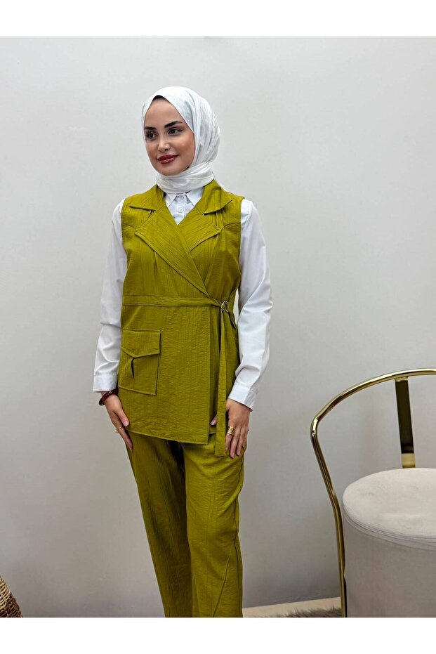 Side-Tie Triple Set with Pockets