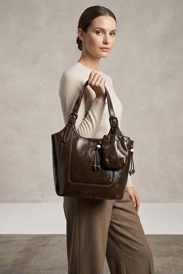 26Yc3072 Women's Shoulder Bag Brown