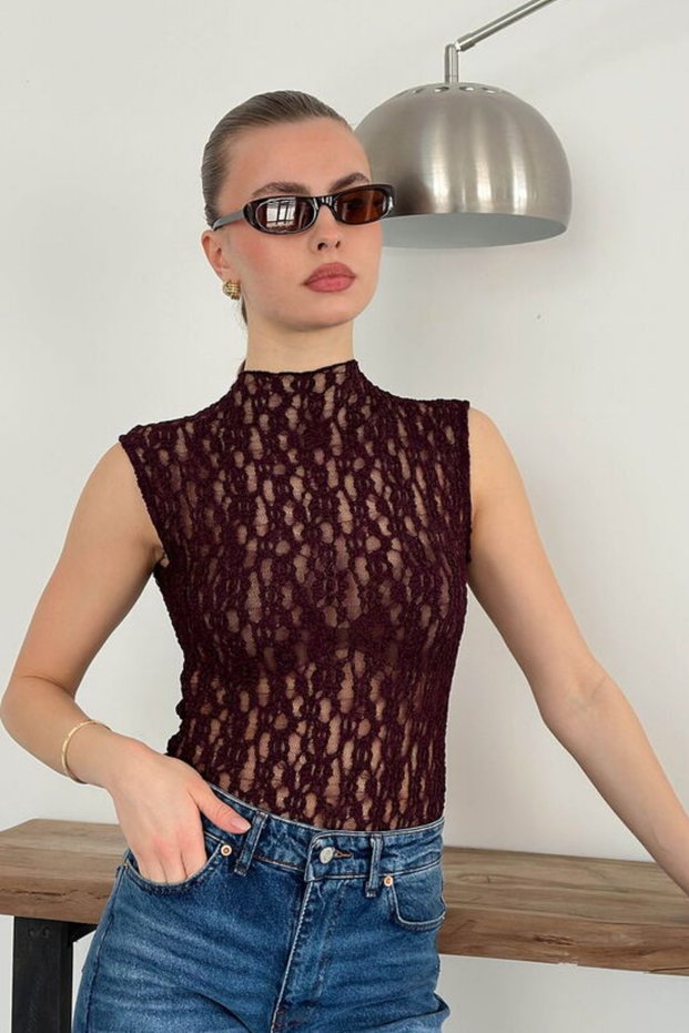 Women's Lace Transparent Blouse Half-Throat Sleeveless Mesh Detailed Stylish Crop Top Party and Night Combination Blouse