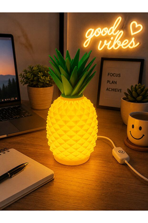 Ananas Dekoratif Masa Lambası
