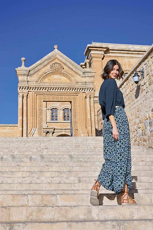 مجموعة علوية وسفلية منقوشة عرقية - 8