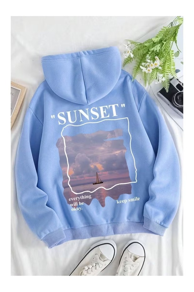 Women's Hooded Back Printed Relaxed Fit Sweatshirt