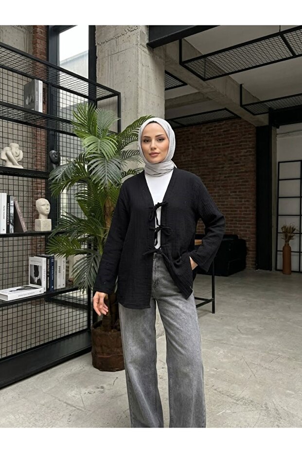 تونيك من الموسلين بثلاثة أربطة - أسود