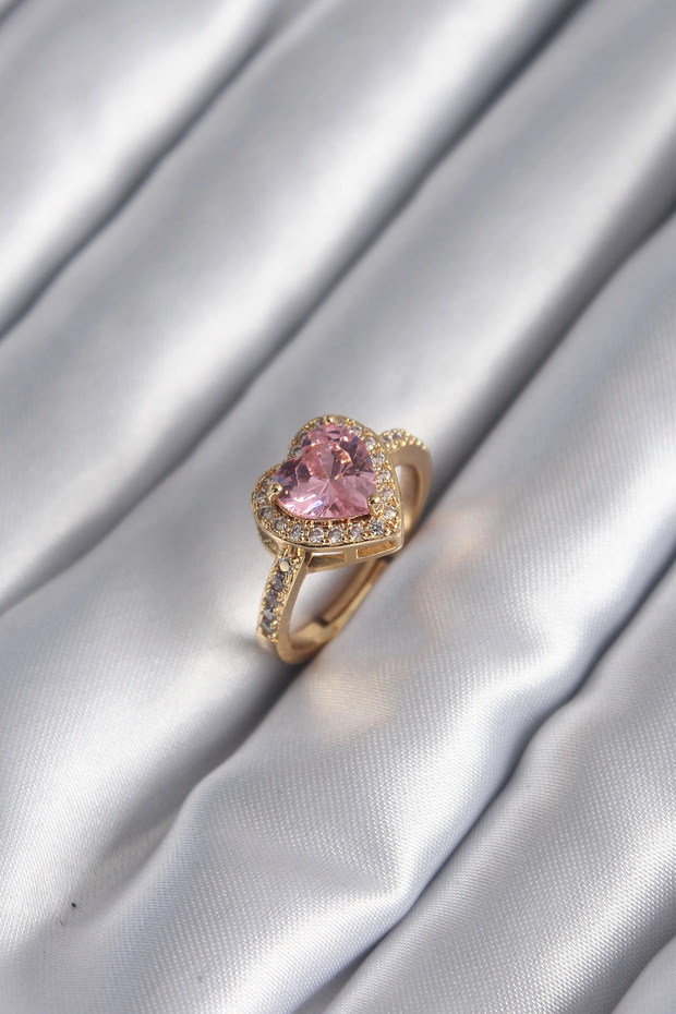 Brass Gold Color Pink Zircon Stone Charm Heart Model Women's Ring