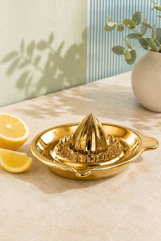 Glass Titanium Coated Lemon Squeezer – Modern and Practical Use