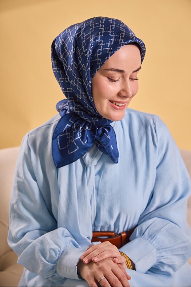Twill Silk Scarf Chain Blue