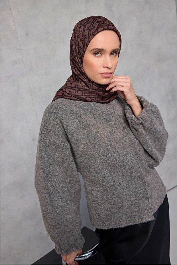 وشاح ناعم من القطن والبوليستر بنمط هندسي بلون القهوة القرفة 90×90