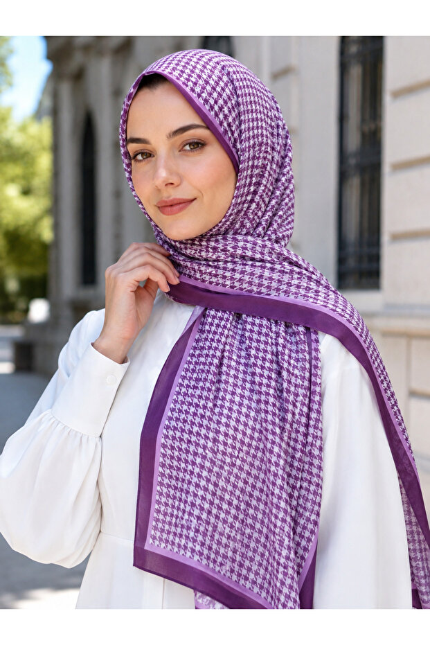 Crowbar pattern soft shawl