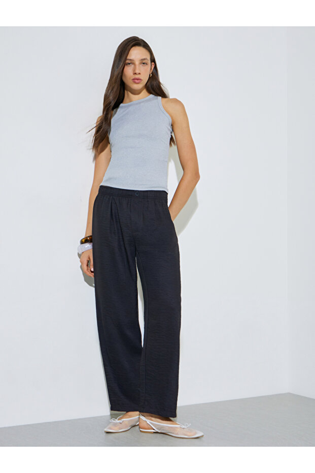 Black Mid Rise Straight Leg Pants with Side Pocket