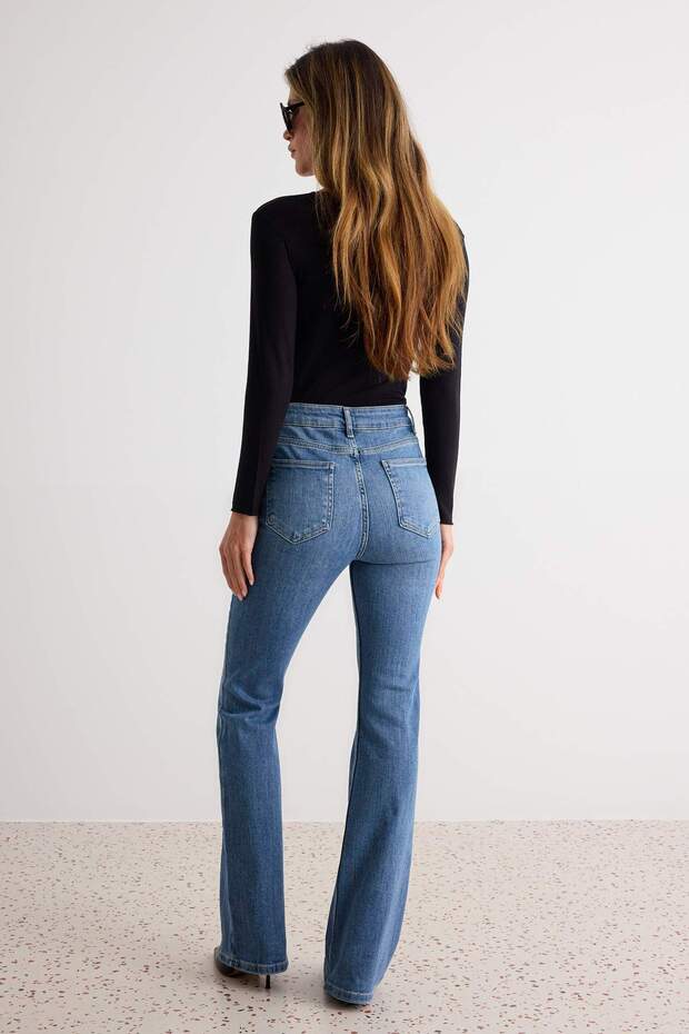 Mavi Yüksek Bel Comfort/Esnek İspanyol Paça Flare Jeans TWOAW26JE00095 - 4