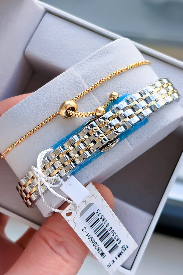 Special Boxed Women's Wristwatch Waterproof Gold Silver Color Steel Band - Gift Bracelet. Wlg846