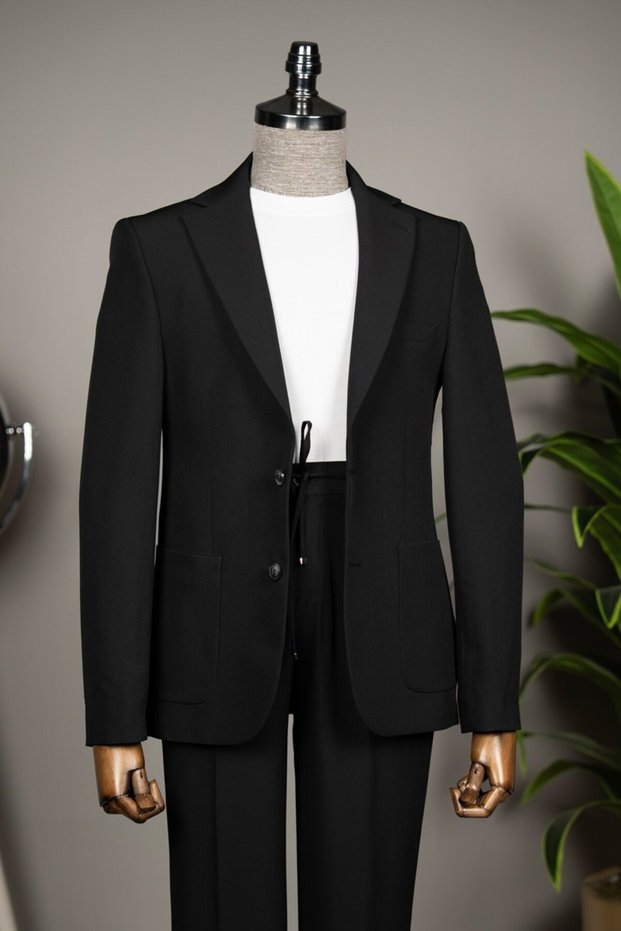 Double Suit Black