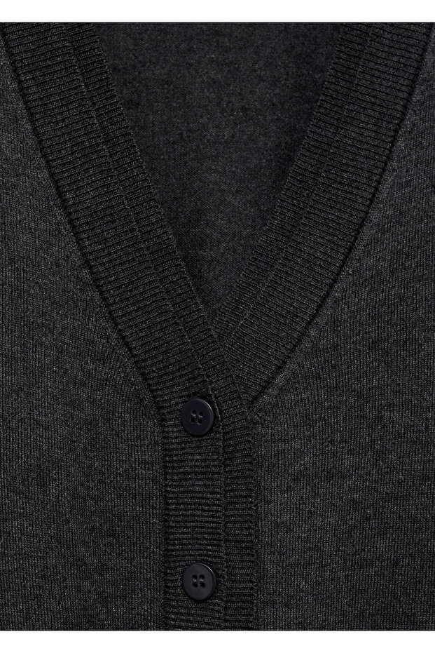 Strickjacke mit V-Ausschnitt - 7