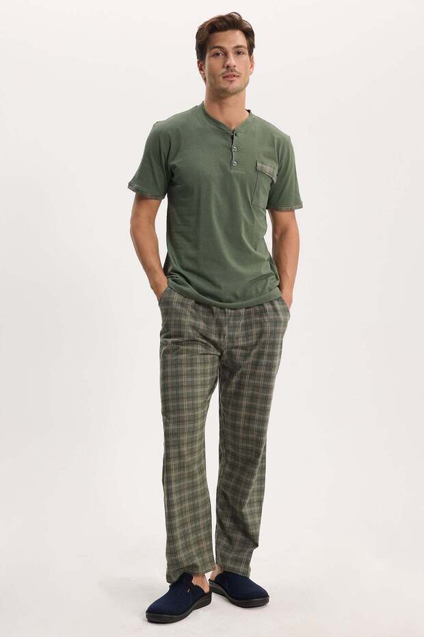 Men's Standard Fit Regular Cut Cotton Short Sleeve Crew Neck Green Pajama Set with Pockets