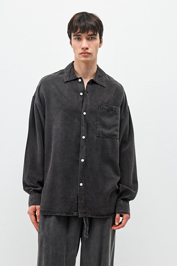 Oversize washed pocket detailed shirt black