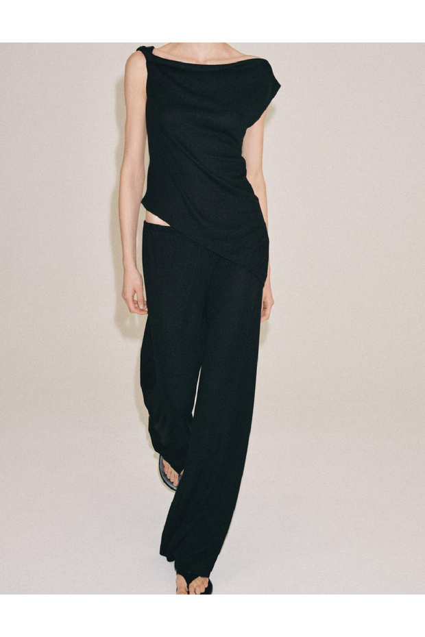 Pantaloni, Negru