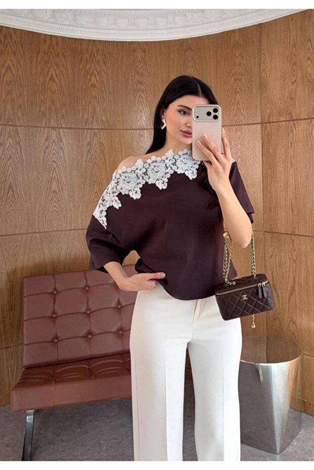 Lace Collar Special Design Blouse