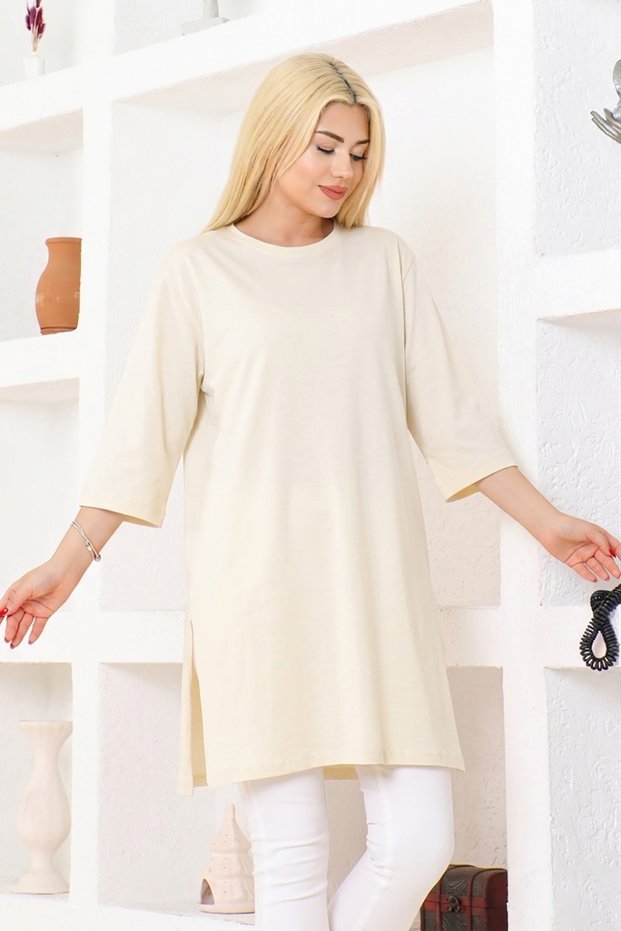 Women's Off-White Oversize Tunic T-Shirt – Half Sleeves, Round Neck, Relaxed Fit