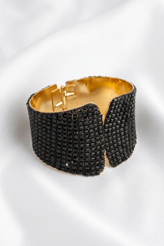 Stone-Encutured Evening Dress Stylish Clamp Bracelet